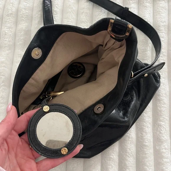 Vintage Tory Burch Dena Fold Over Black Leather Crossbody Bag - Picture 6 of 8